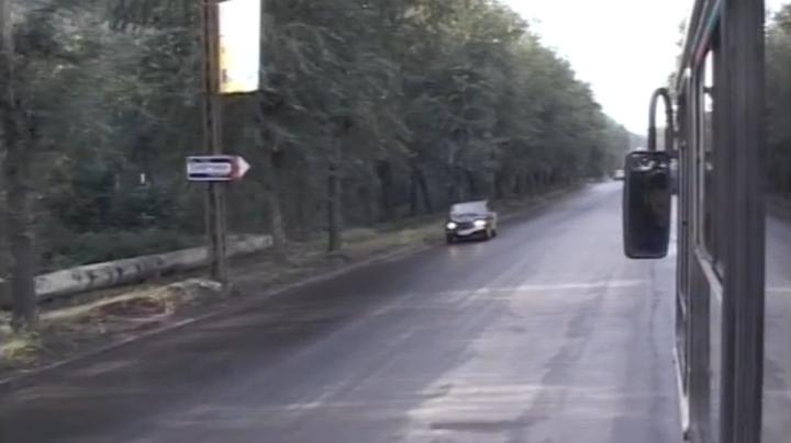боковое_зеркало_улица
