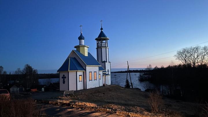 Храм в селе Ведлозеро