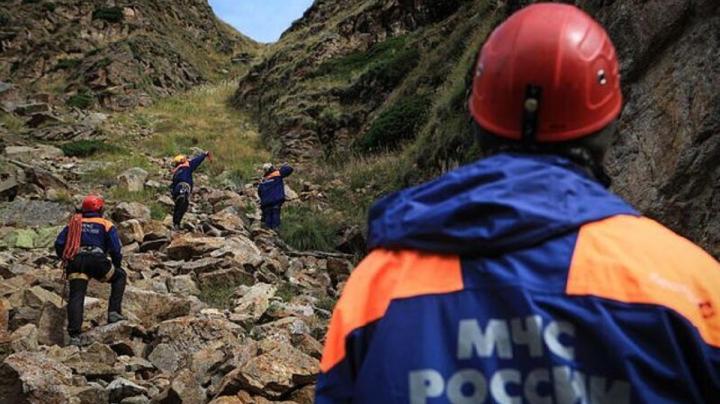 Спасатели в горах