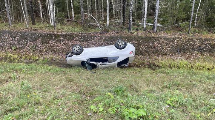 Перевернувшийся автомобиль