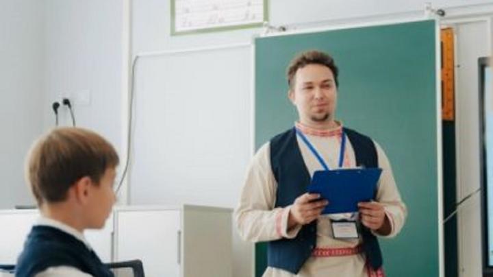 лучший учитель вепсского языка