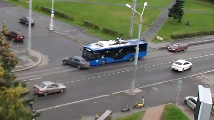 ДТП с троллейбусом