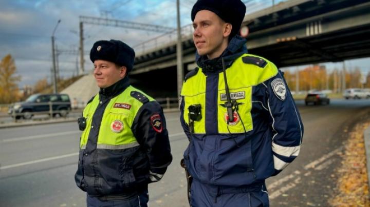 автоинспекторы на дороге
