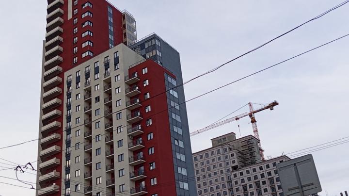 высокие дома
