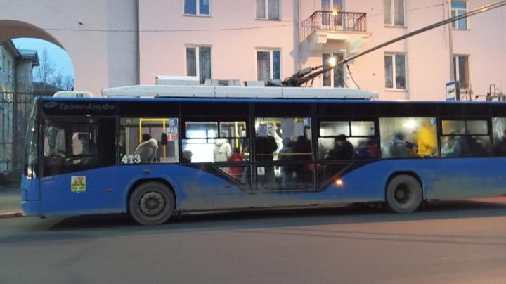 троллейбус
