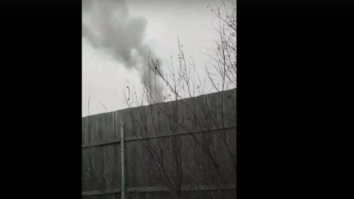 дым