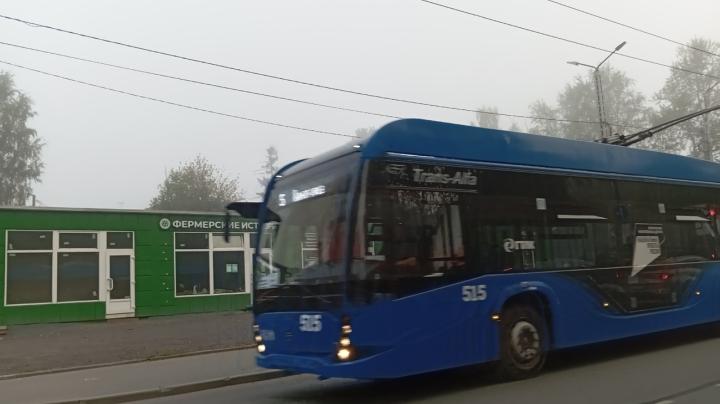 троллейбус