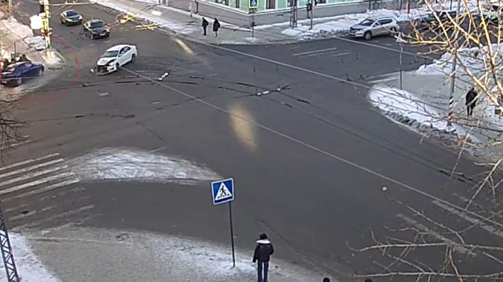 ДТП на Правды