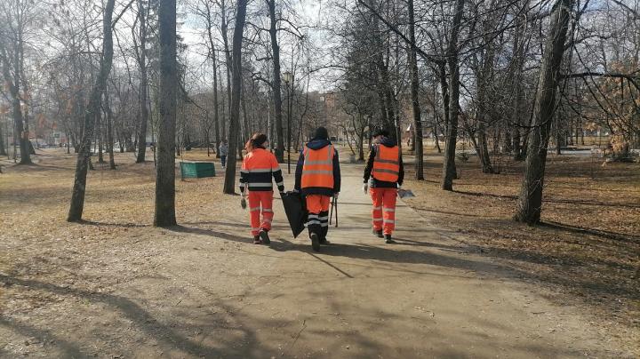 Уборка в парке