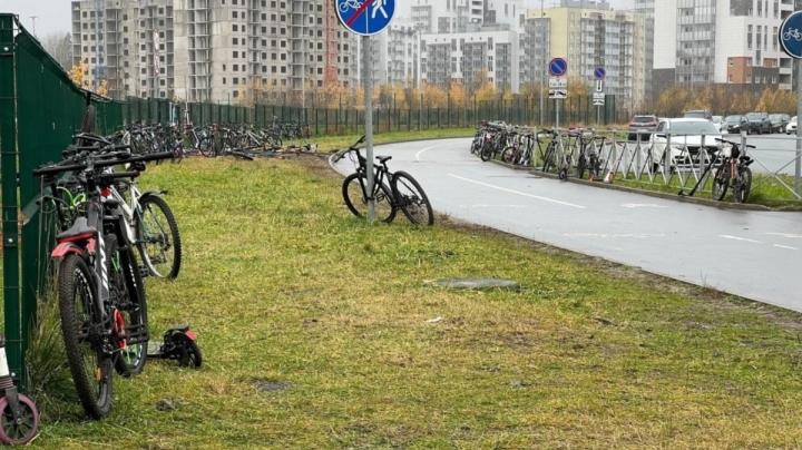 Велосипеды_парковка_хаос
