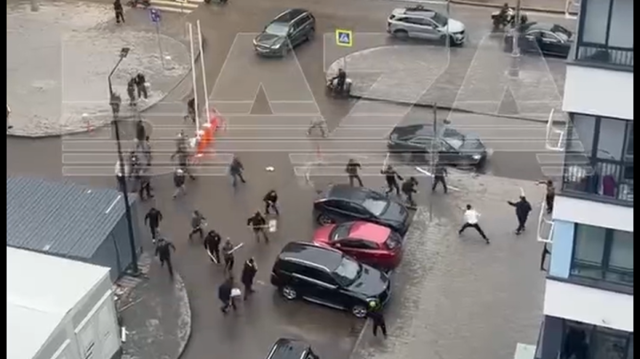 драка мигрантов