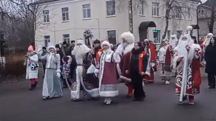 Деды Морозы в Олонце