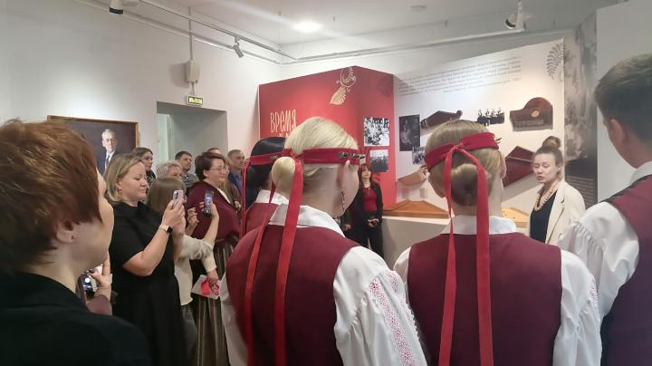 Выставка Кантеле в музее ИЗО