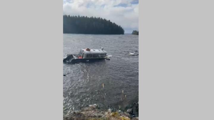 разрушенный катер