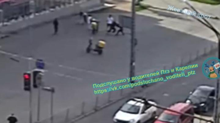 драка курьеров