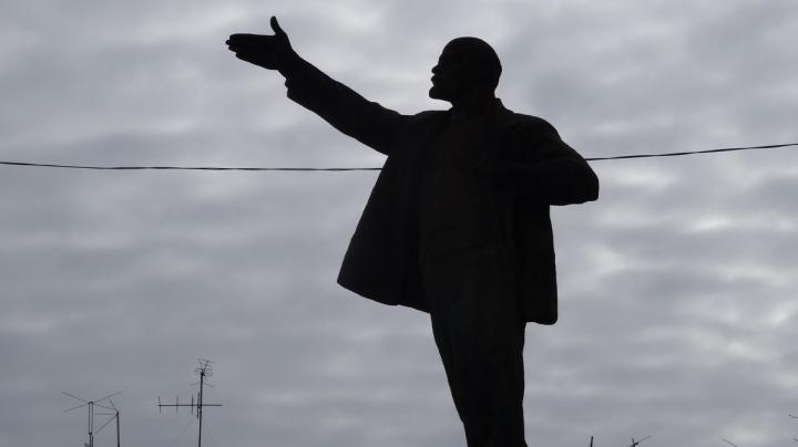 памятник Ленину