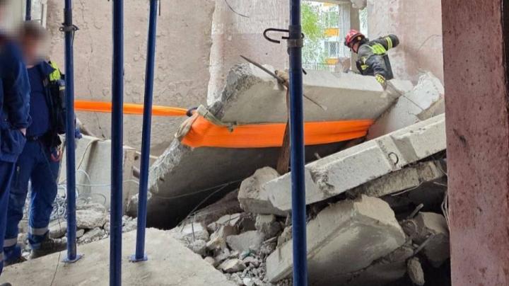 Рабочие погибли во время ремонта школы в Москве