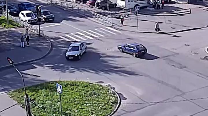 ДТП на Октябрьском
