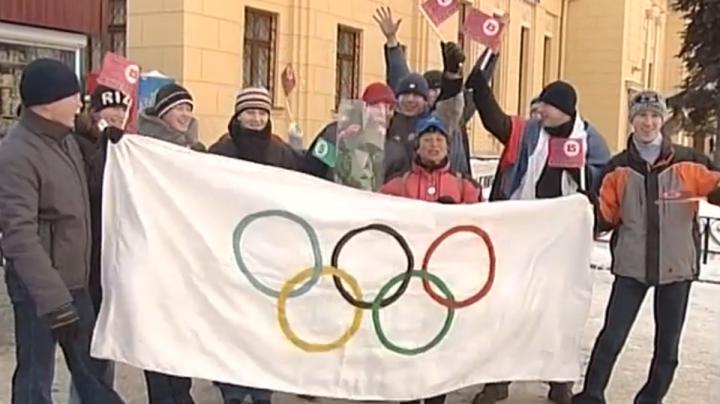 болельщики на вокзале