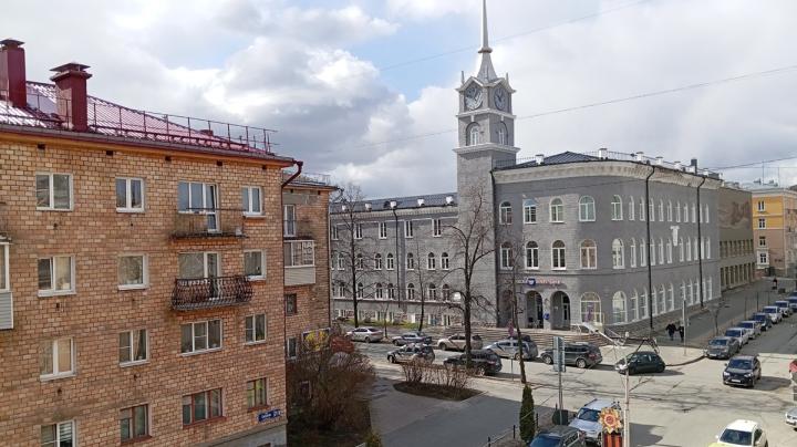 перекресток у главпочтамта
