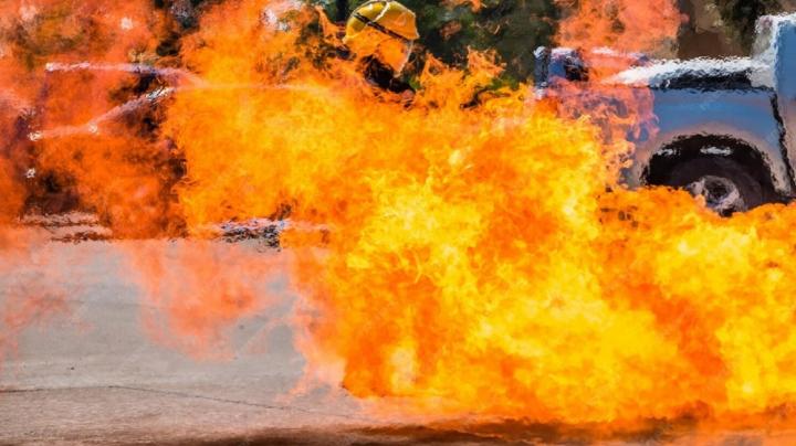 Пожар в автомобиле