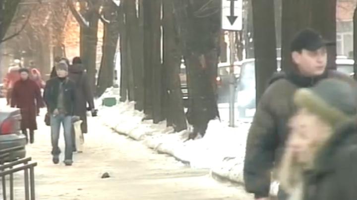 люди в городе зимнем