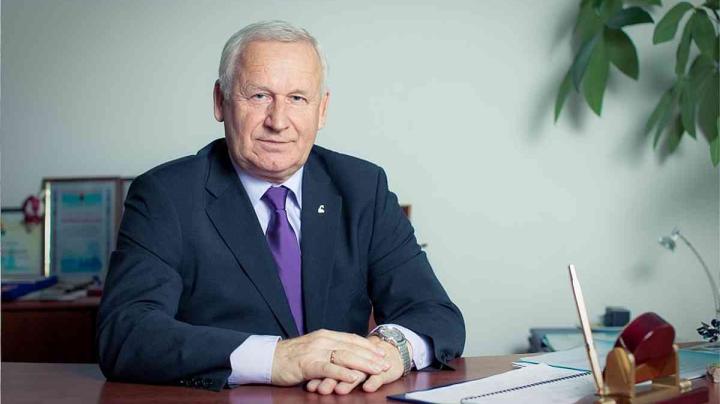 николай макаров