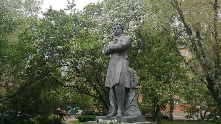 Памятник Пушкину Петрозаводск