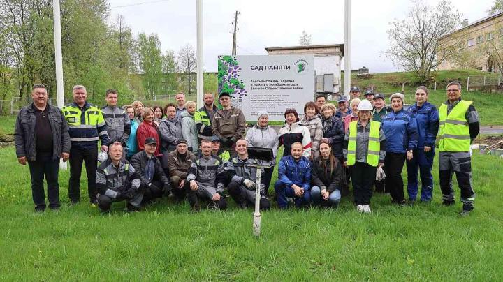 на обустройтве сада памяти