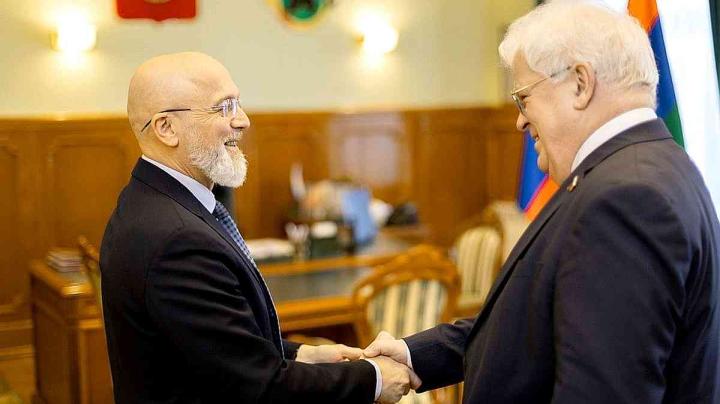 Элиссан Шандалович и Владимир Чижов