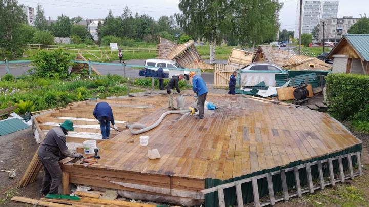 Шатровый храм перевезли с Ключевой на Древлянку