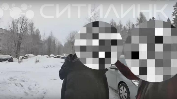 разговор у подъезда