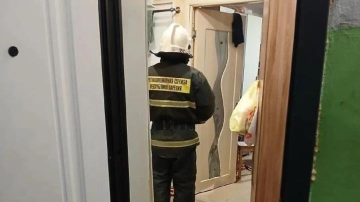 Спасатели в квартире