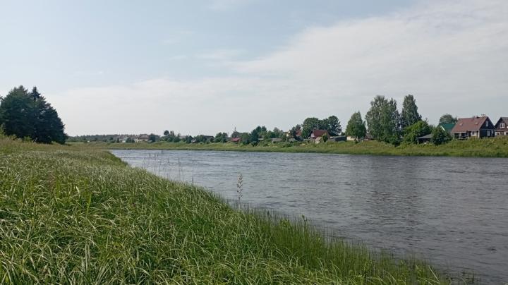 река