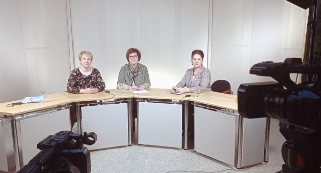 Соколова и Малышева в студии