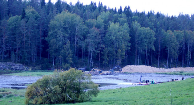 Работы на берегу Ладоги