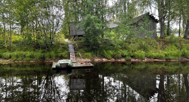 Соддер, дом на берегу реки 