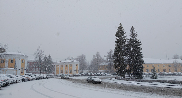 Снегопад в Петрозаводске, площадь Ленина