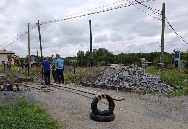 В Сфере перекопали проезд к домам