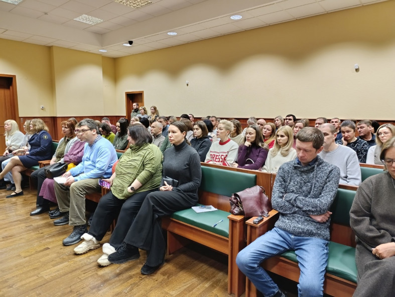 заседание суда по Белуге