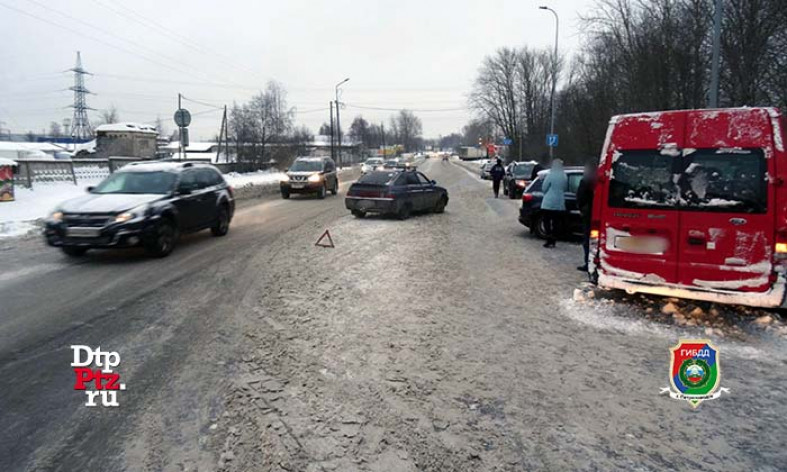 Дтп птз. Авария на Шуйском шоссе Петрозаводск. ДТП на Шуйском шоссе Петрозаводск сегодня. Шуйское шоссе 24. Авария на Шуйском шоссе сегодня.