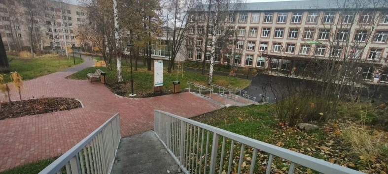 благоустроенный двор