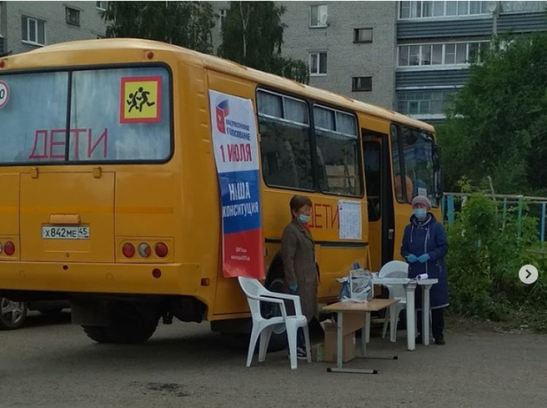 Мебель в чистом поле