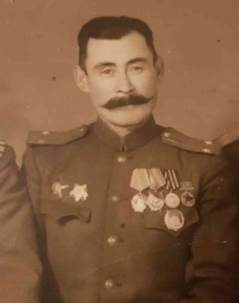 Шариф Хусаинов