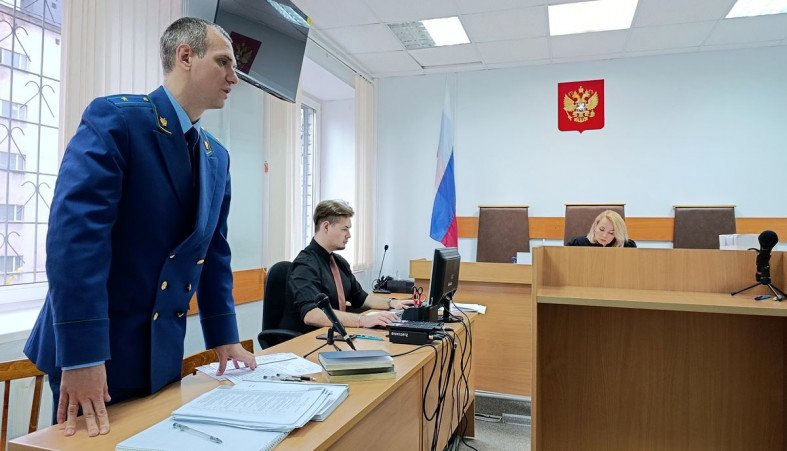 Прокурор Красников в процессе над Раумо