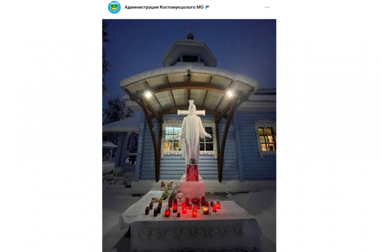 мемориал у храма