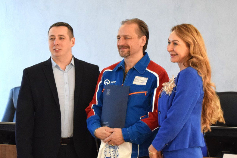 Гуменников, Ершов, Дрейзис