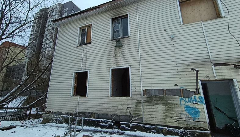 Древлянская набережная, 24