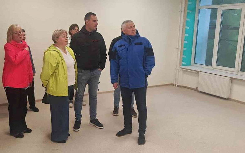 парфенчиков посетил ремонтируемую школу