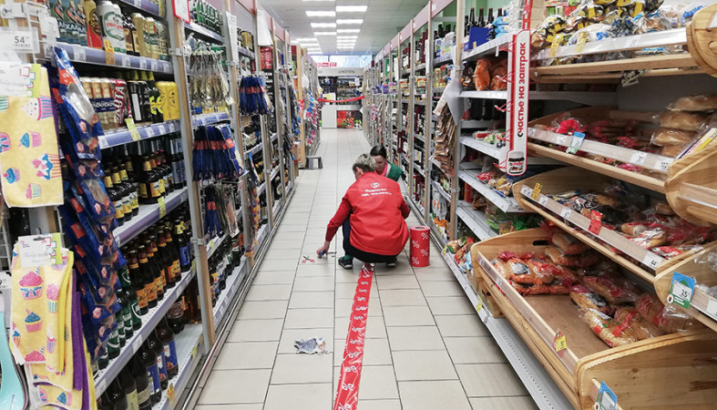 Фото магазины петрозаводск. Магнит Казарменская Петрозаводск. Казарменская 2 Петрозаводск магнит. Петрозаводск гипермаркет магнит на Казарменской. Оптовые магазины Петрозаводск.